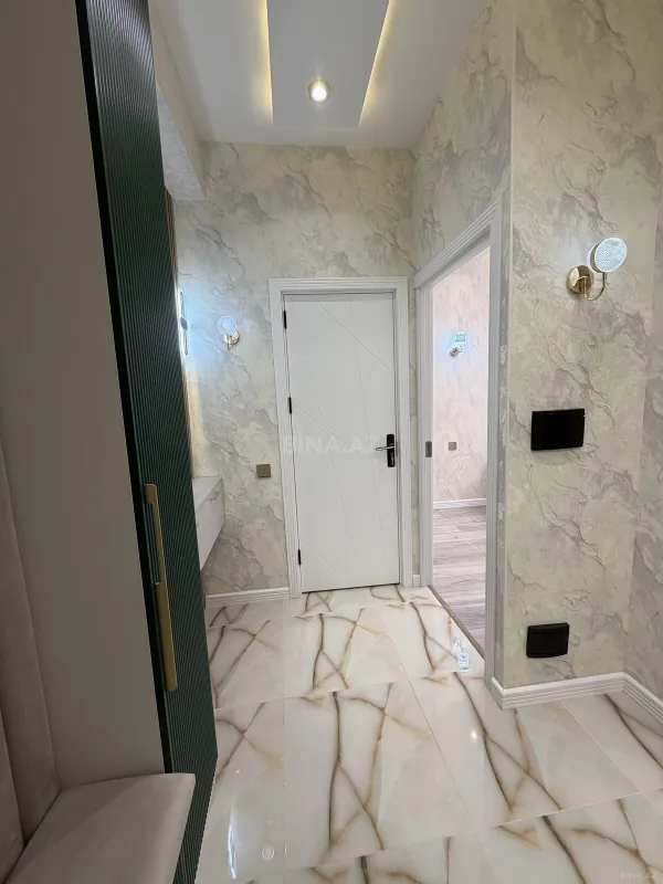 Satılır 2 otaqlı mənzil 78 m²