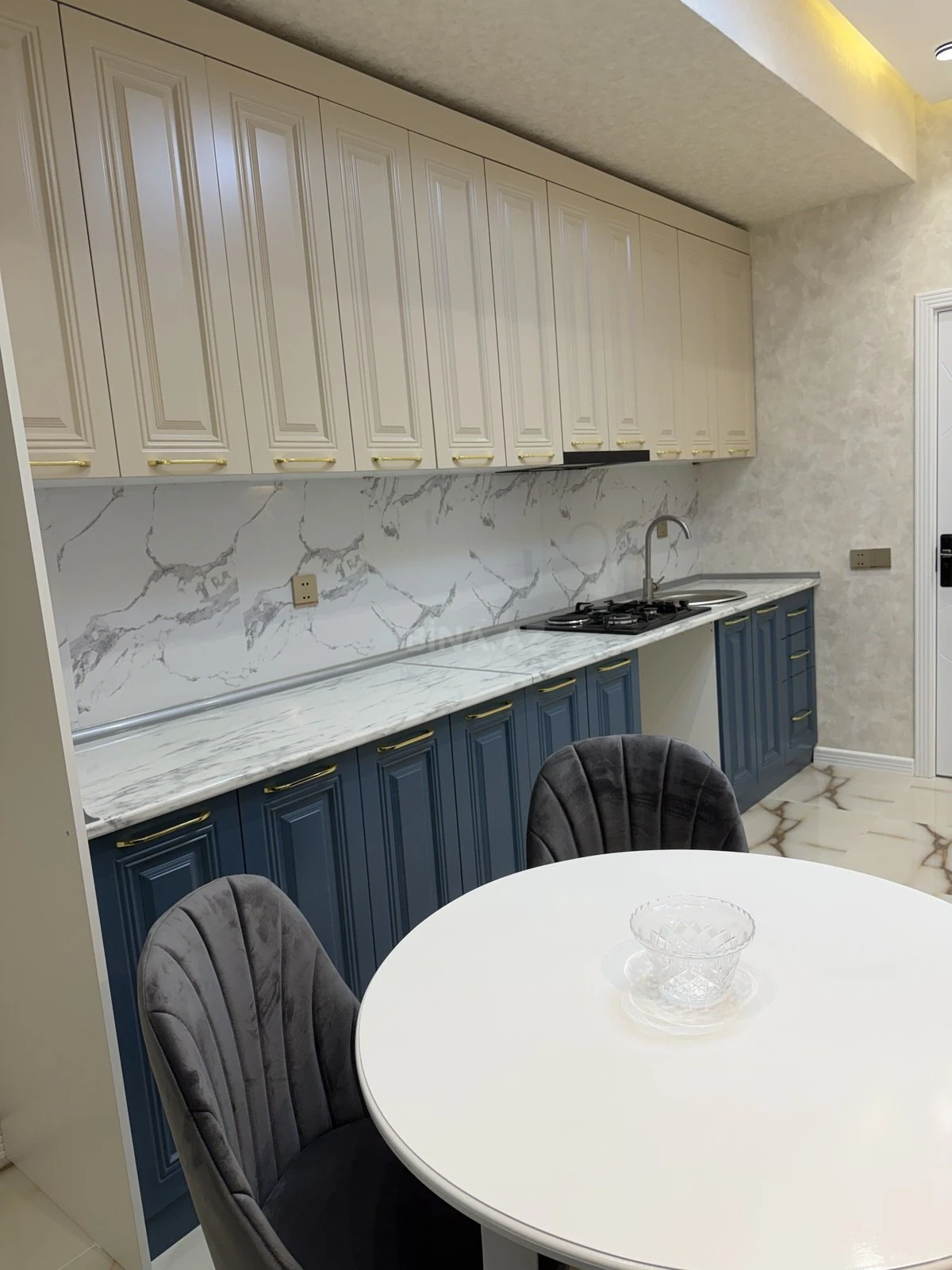 Satılır 2 otaqlı mənzil 78 m²