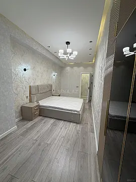 Satılır 2 otaqlı mənzil 78 m²