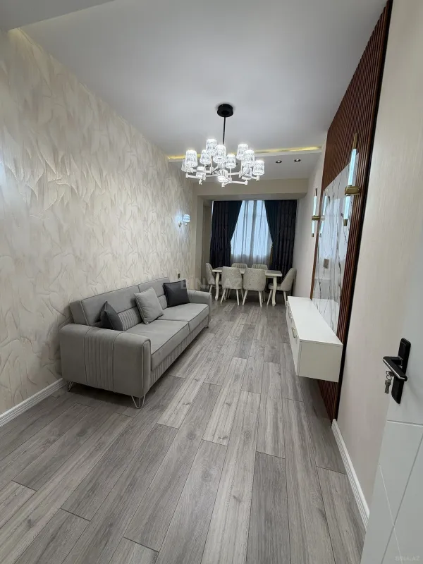 Satılır 2 otaqlı mənzil 78 m²