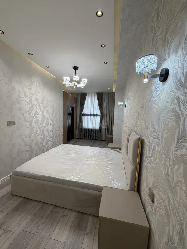 Satılır 2 otaqlı mənzil 78 m²