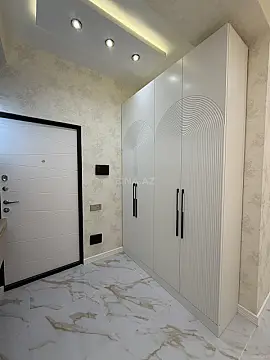 Satılır 2 otaqlı mənzil 85 m²