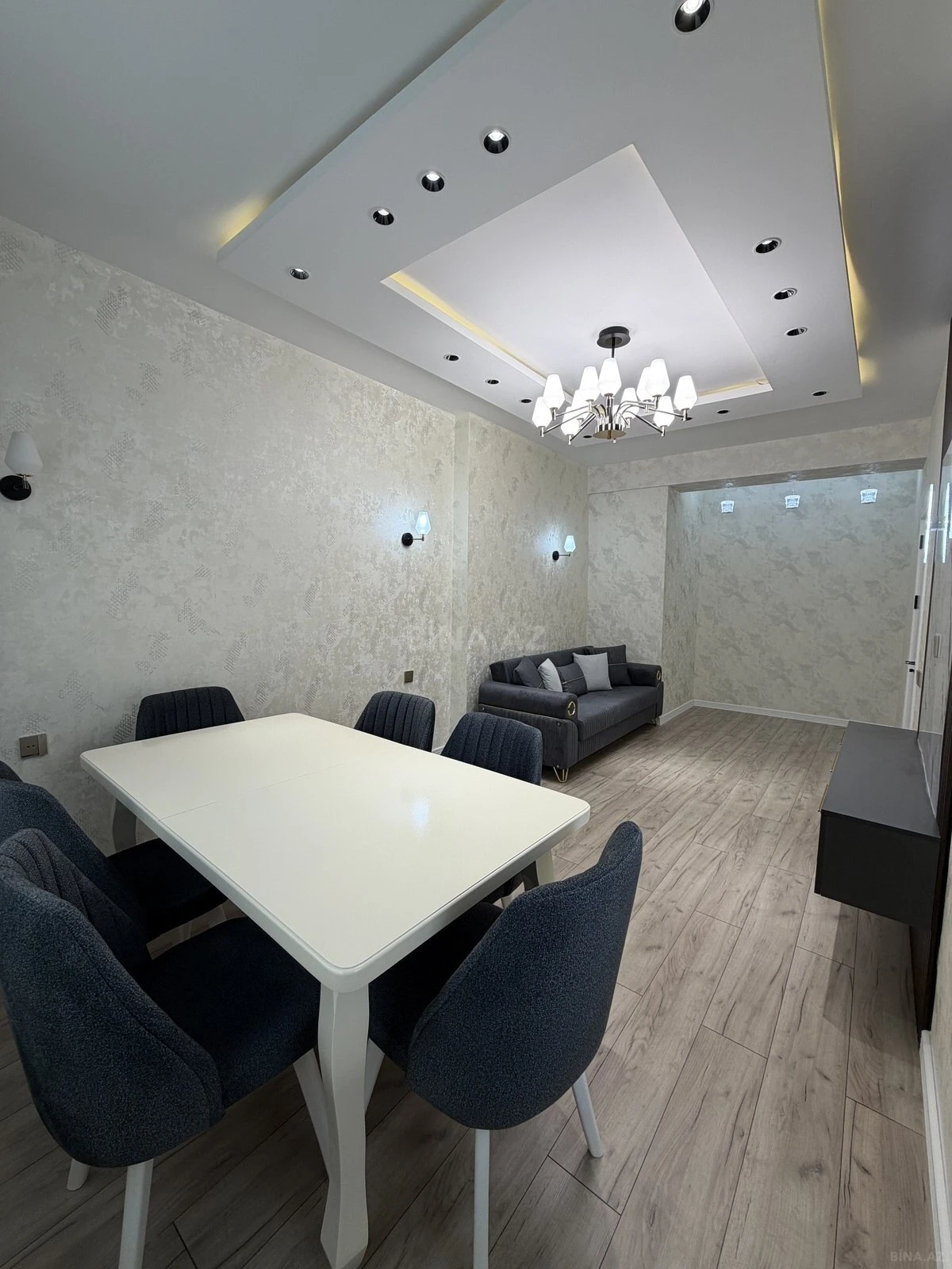 Satılır 2 otaqlı mənzil 85 m²