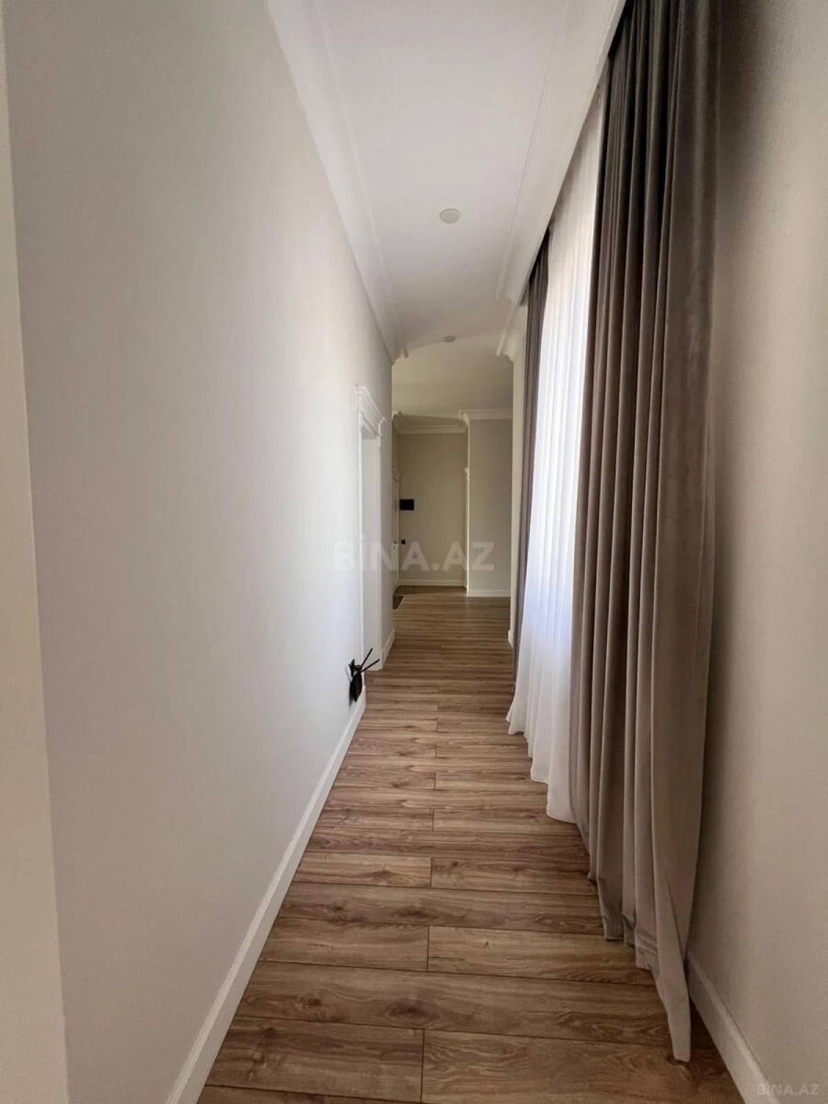 Kirayə verilir 5 otaqlı həyət evi 400 m²