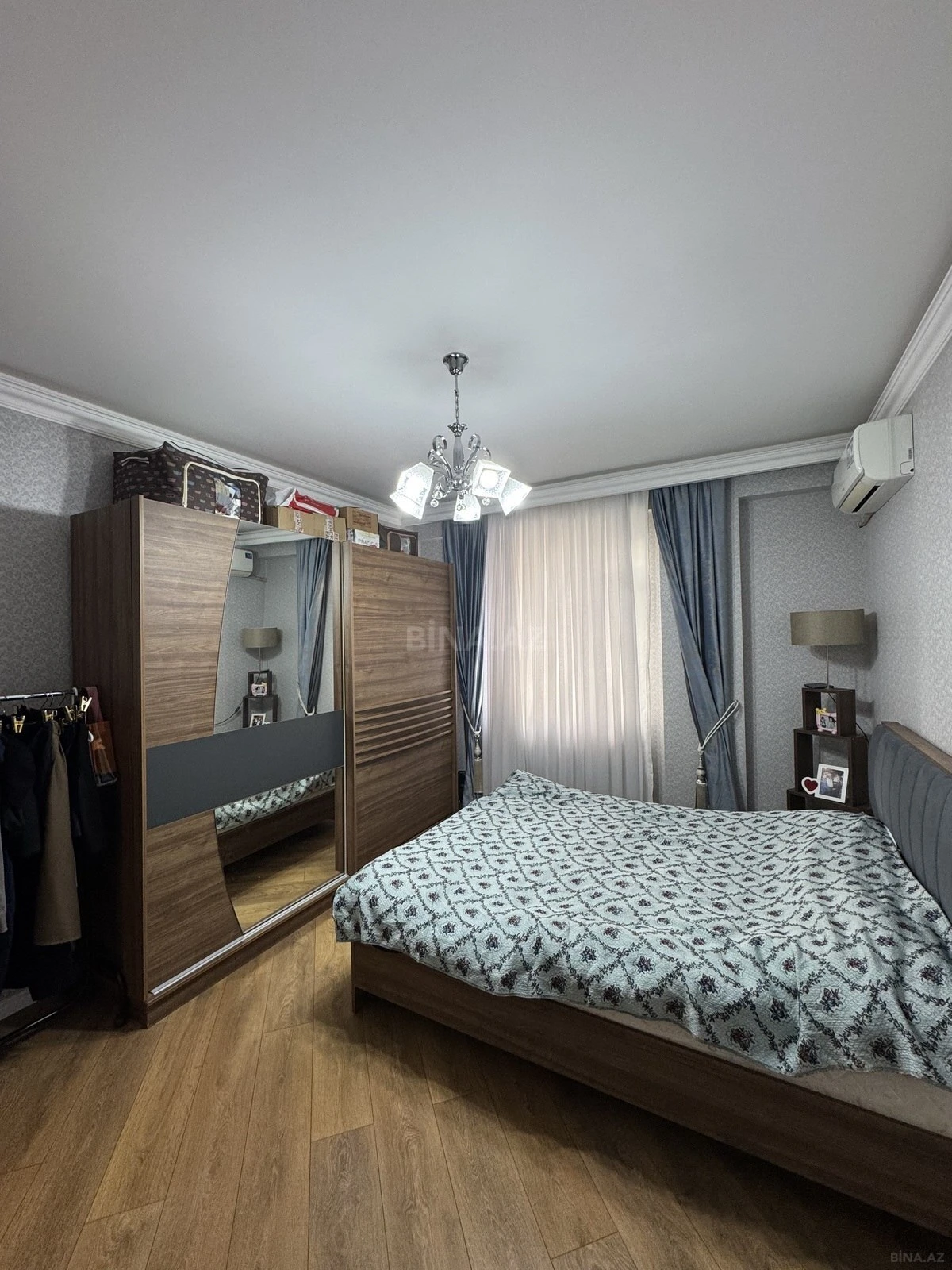 Satılır 2 otaqlı mənzil 98 m²