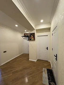 Satılır 2 otaqlı mənzil 98 m²