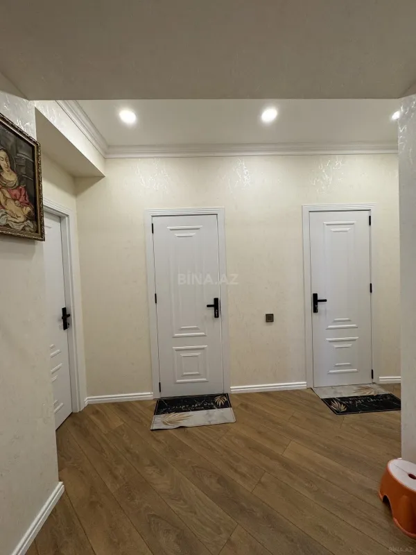 Satılır 2 otaqlı mənzil 98 m²