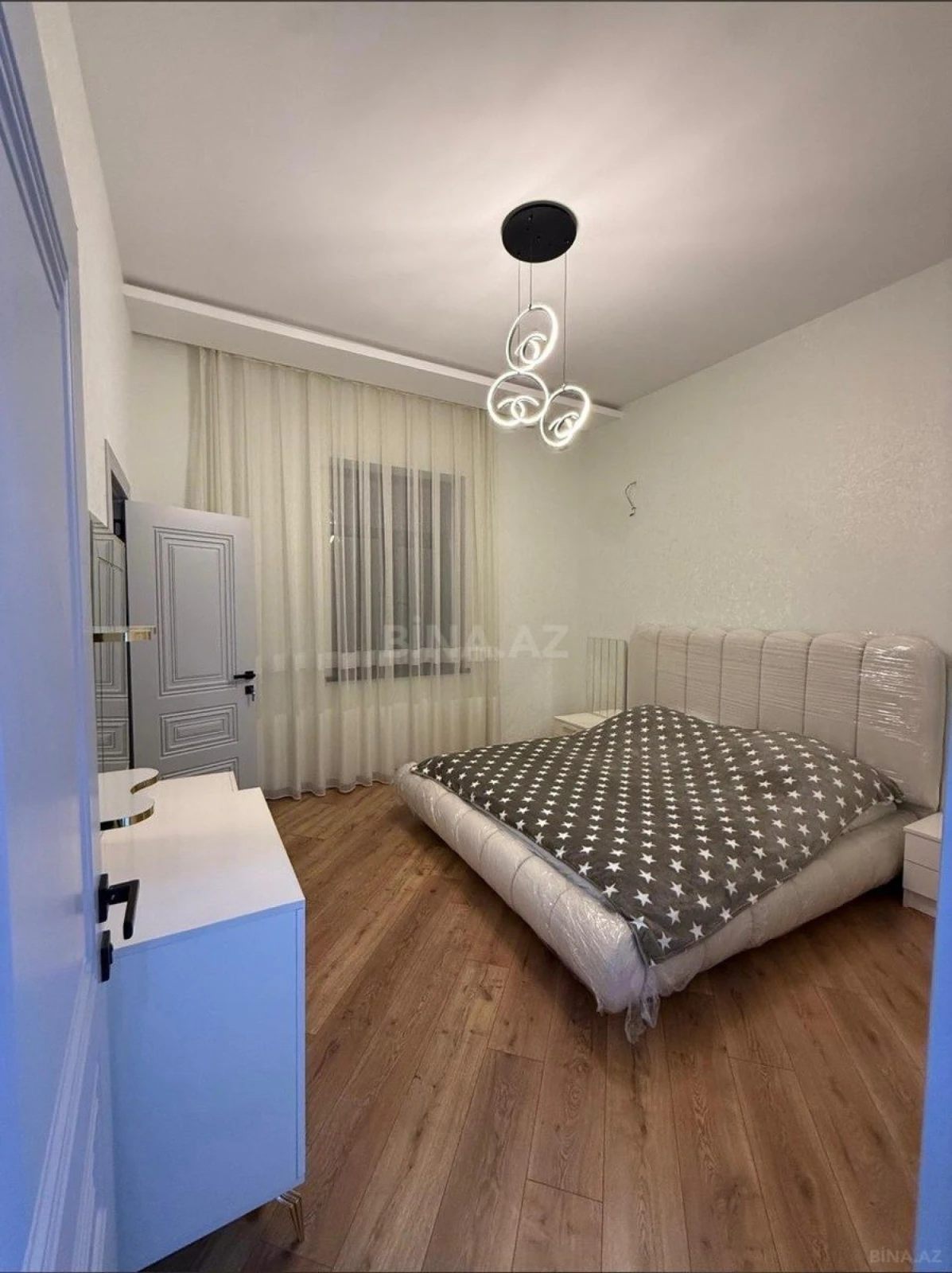 Kirayə verilir 4 otaqlı həyət evi 240 m²