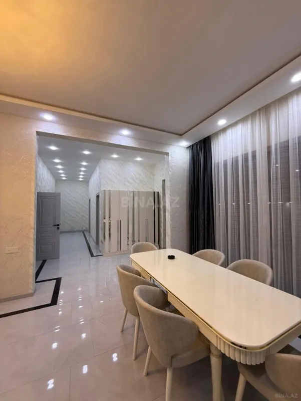 Kirayə verilir 4 otaqlı həyət evi 240 m²