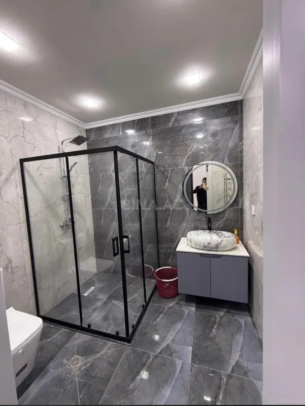 Kirayə verilir 4 otaqlı həyət evi 240 m²