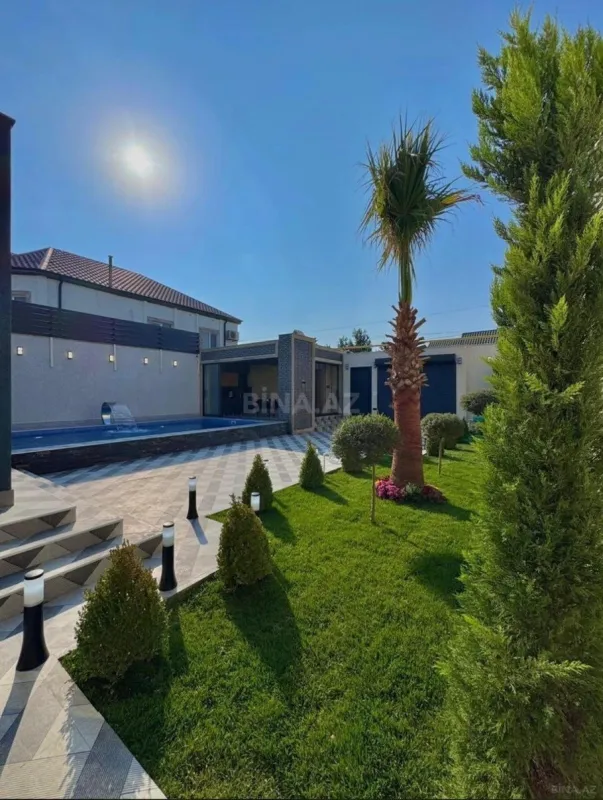 Kirayə verilir 4 otaqlı həyət evi 240 m²