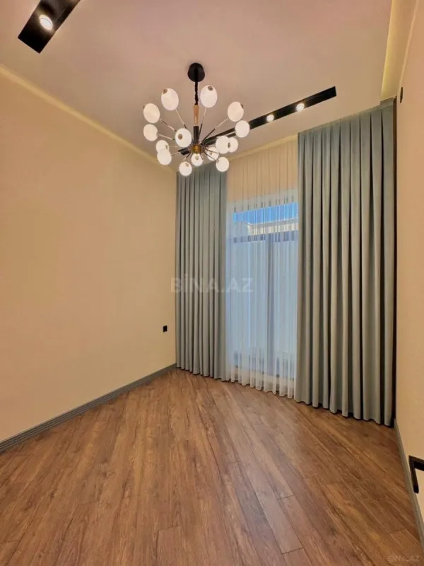 Kirayə verilir 4 otaqlı həyət evi 240 m²