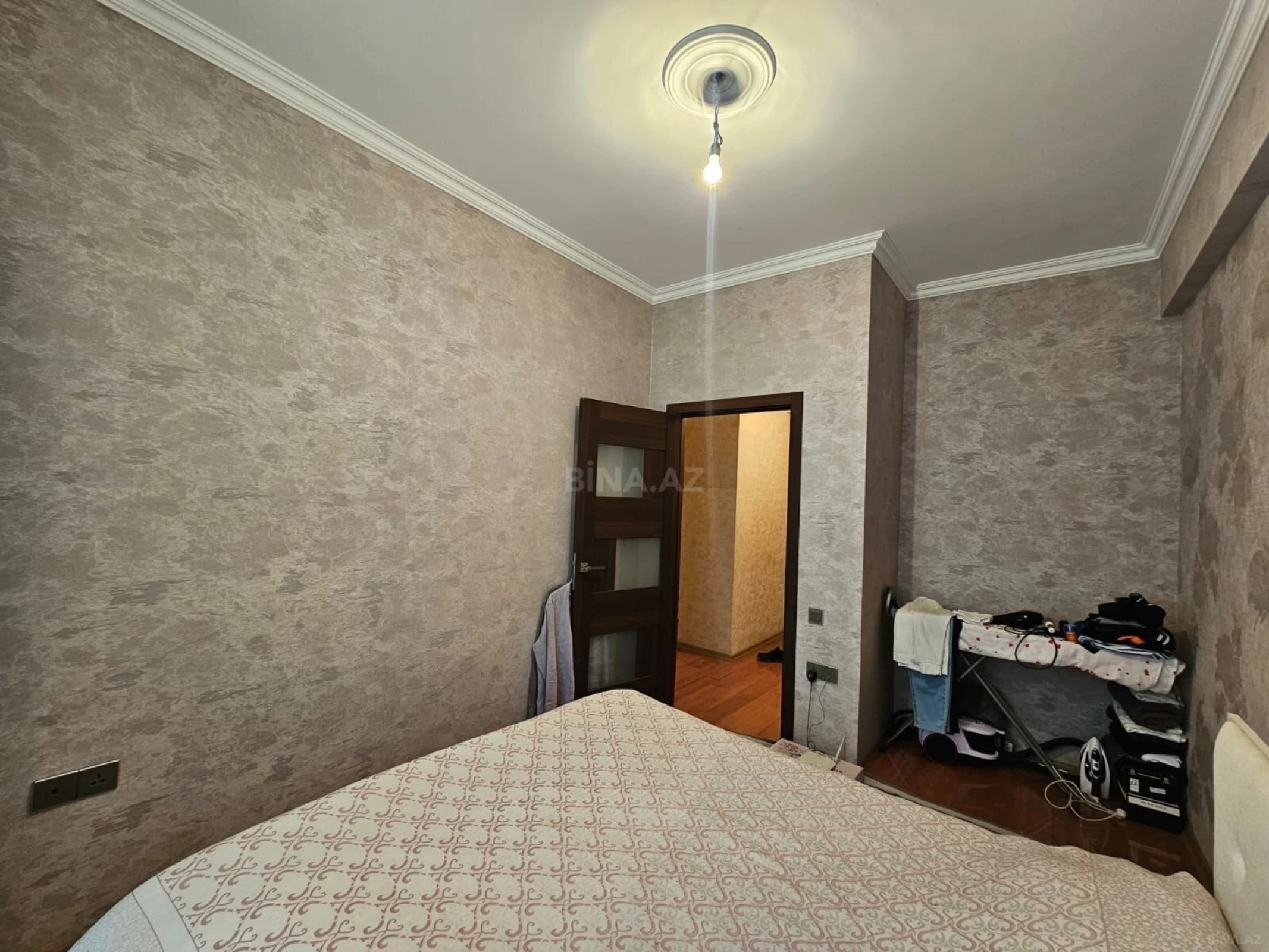 Satılır 2 otaqlı mənzil 58 m²