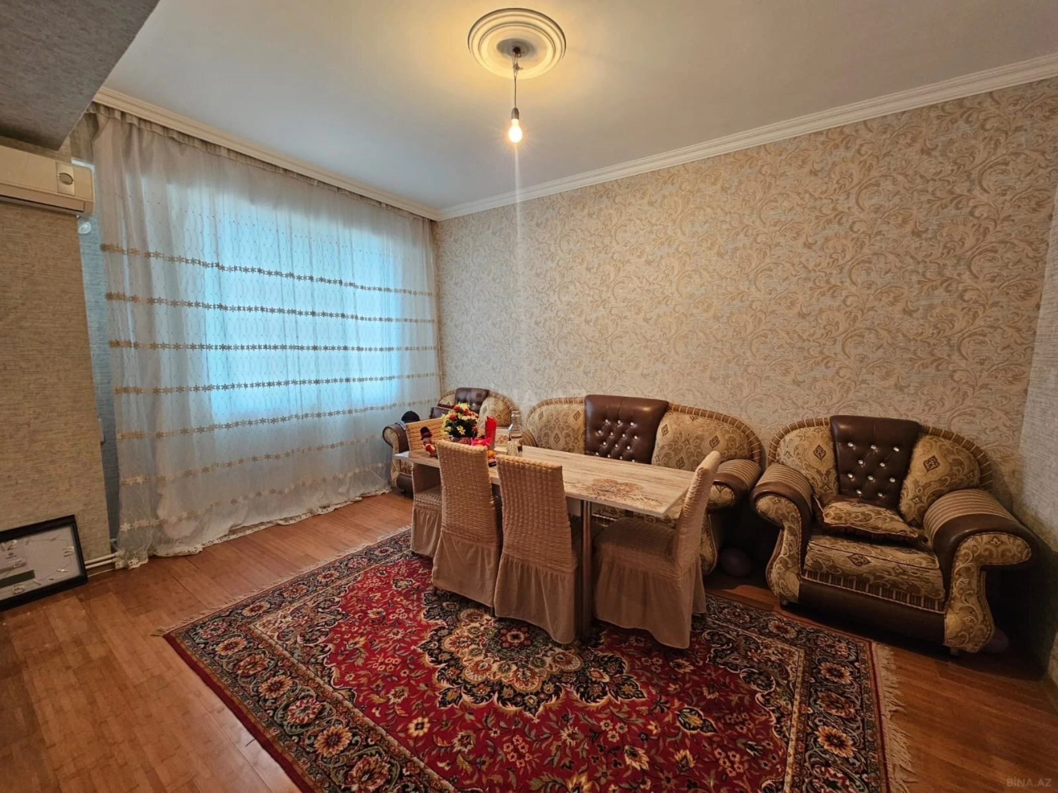 Satılır 2 otaqlı mənzil 58 m²