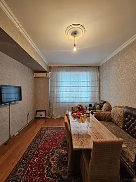 Satılır 2 otaqlı mənzil 58 m²