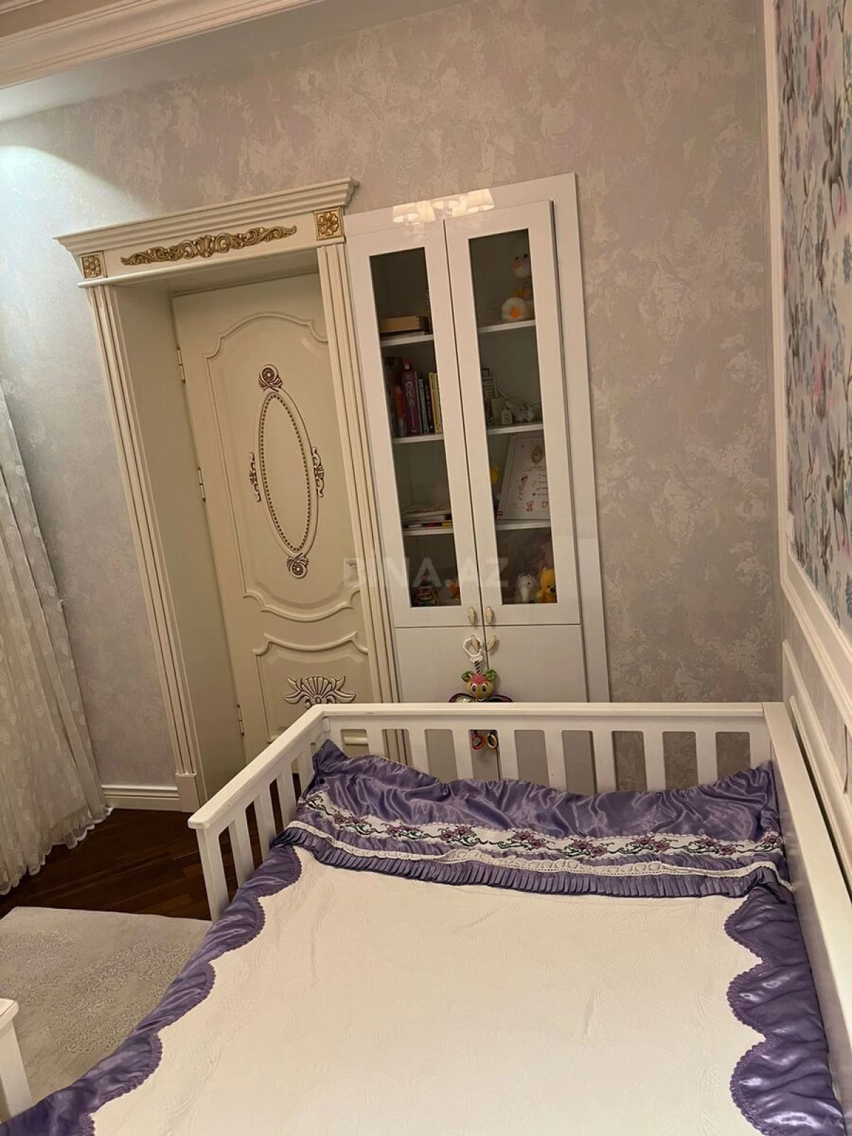 Kirayə verilir 4 otaqlı mənzil 155 m²