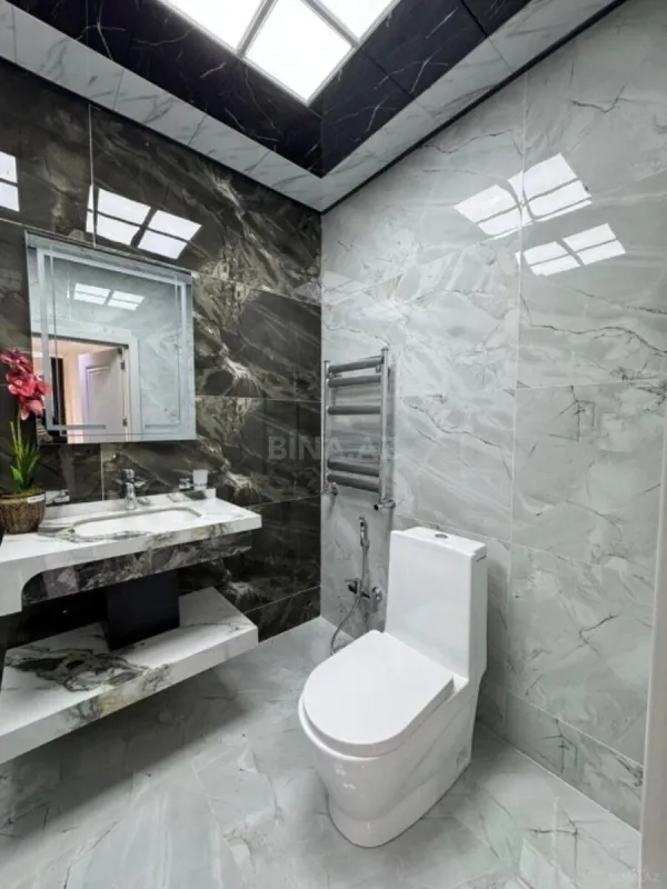 Satılır 2 otaqlı mənzil 85 m²