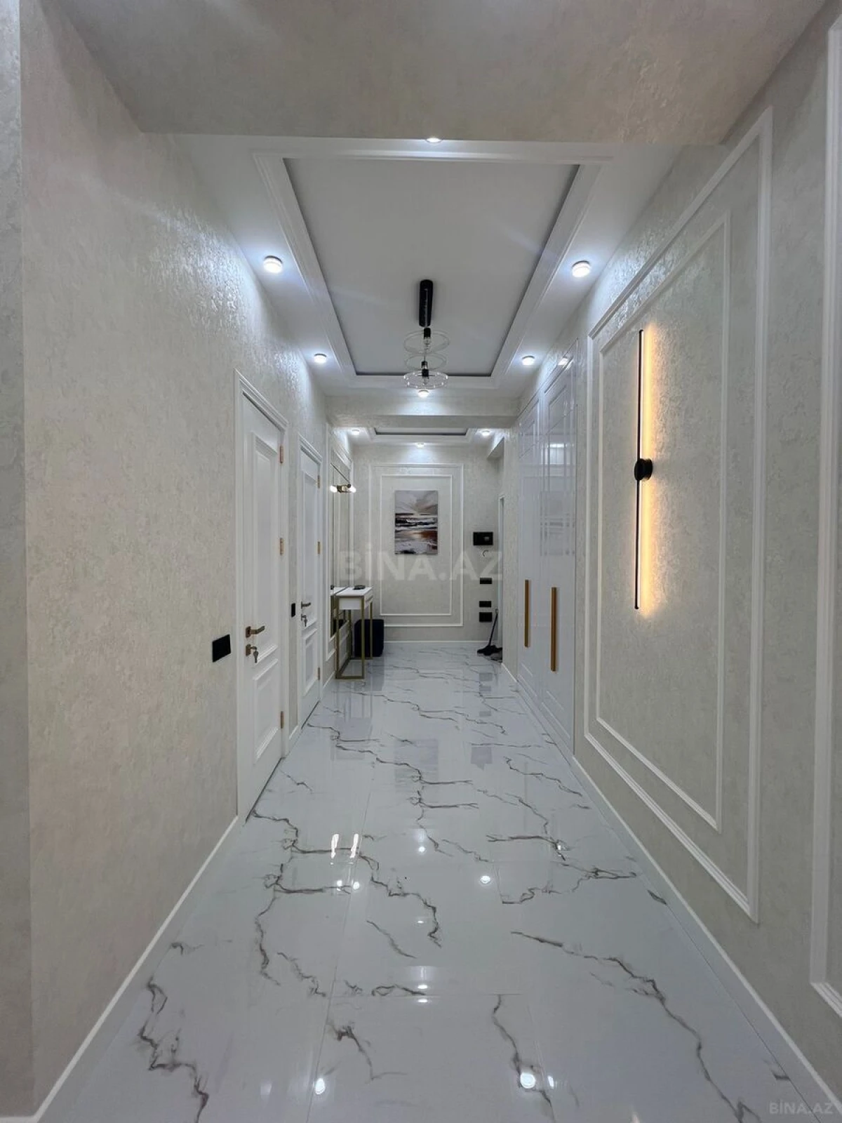 Satılır 3 otaqlı mənzil 115 m²