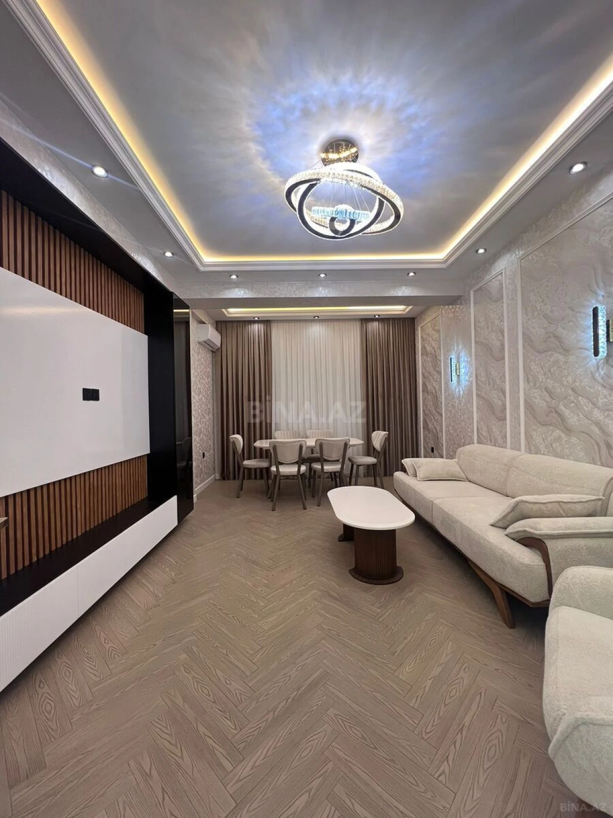 Satılır 3 otaqlı mənzil 115 m²