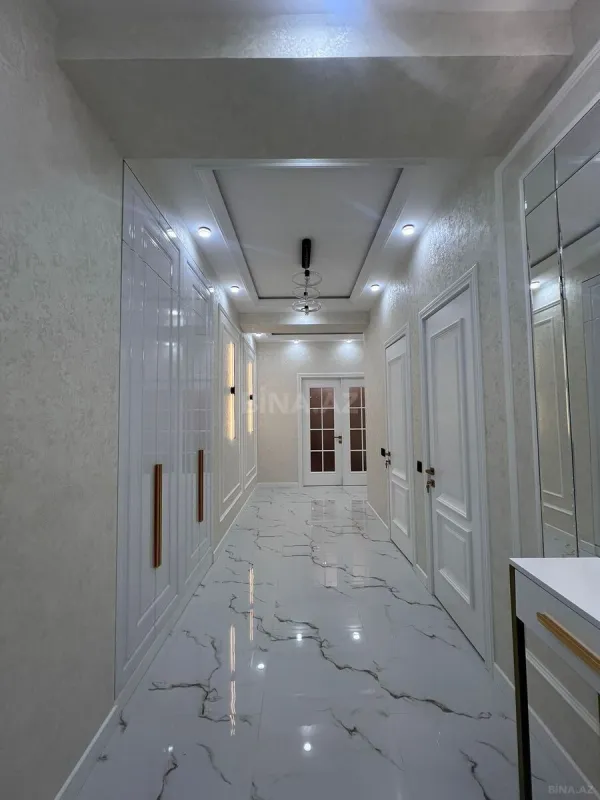 Satılır 3 otaqlı mənzil 115 m²