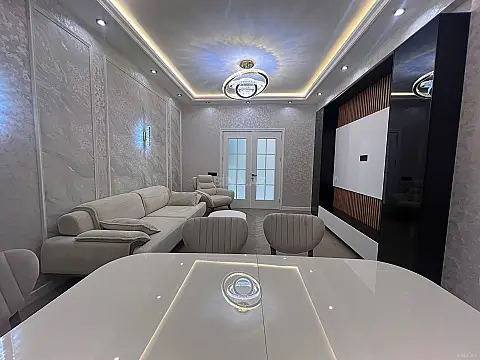 Satılır 3 otaqlı mənzil 115 m²