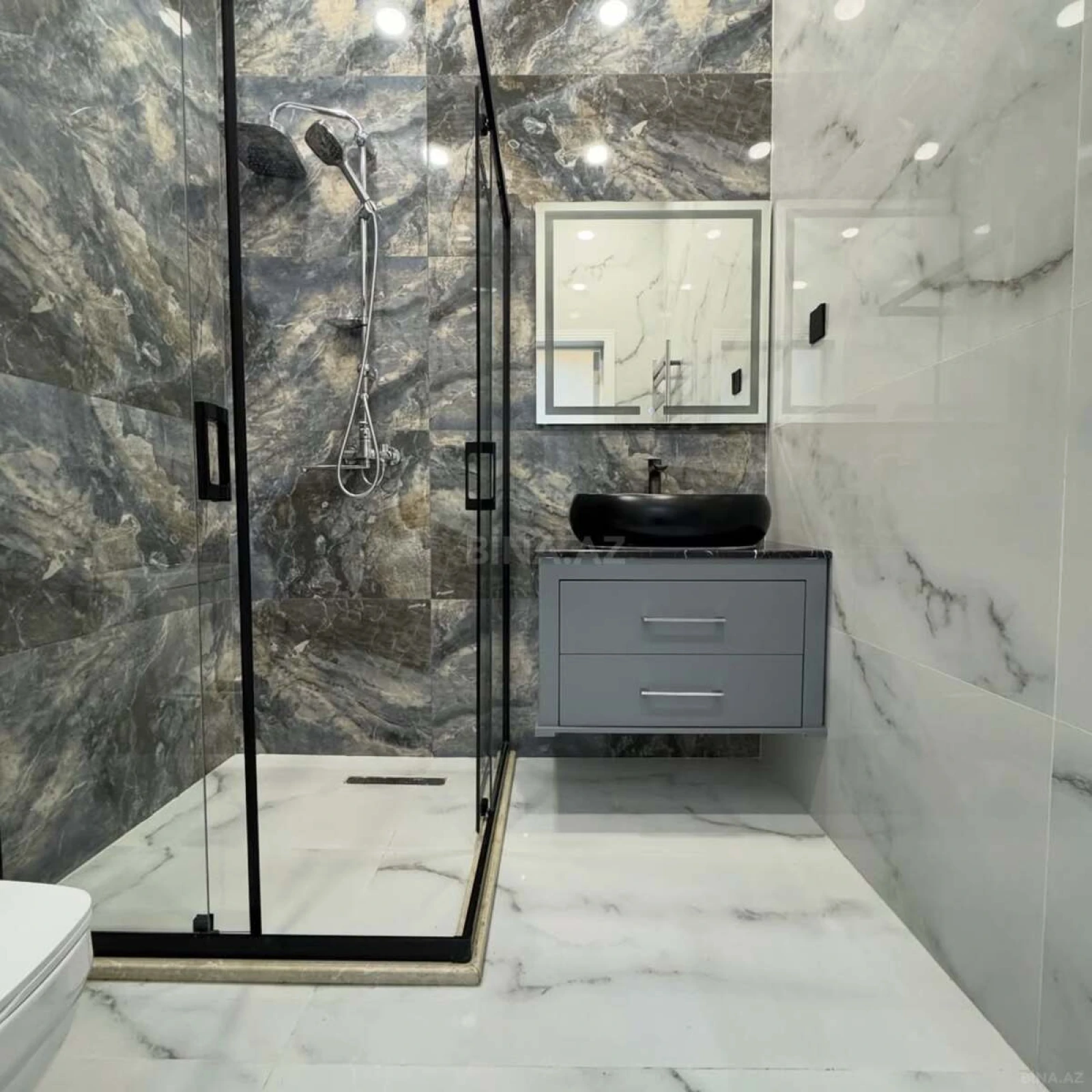 Satılır 4 otaqlı həyət evi 180 m²