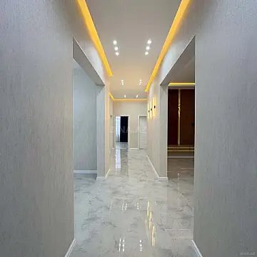 Satılır 4 otaqlı həyət evi 180 m²