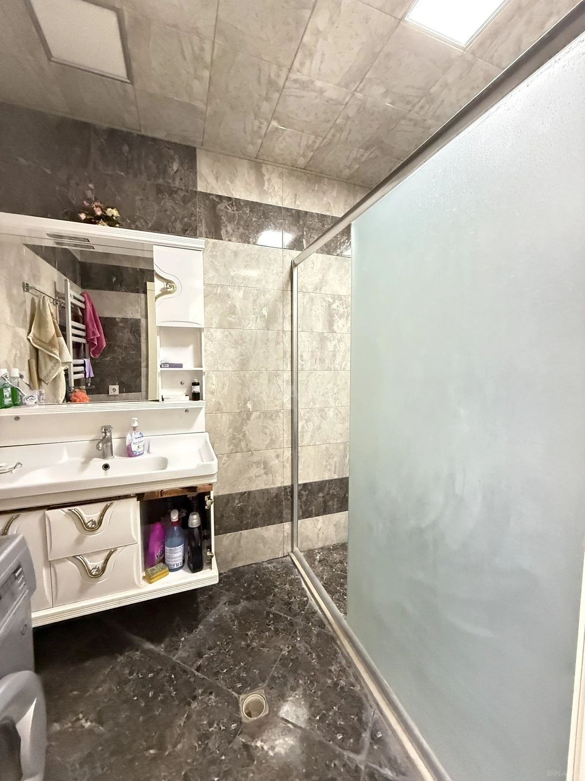 Satılır 3 otaqlı mənzil 112 m²