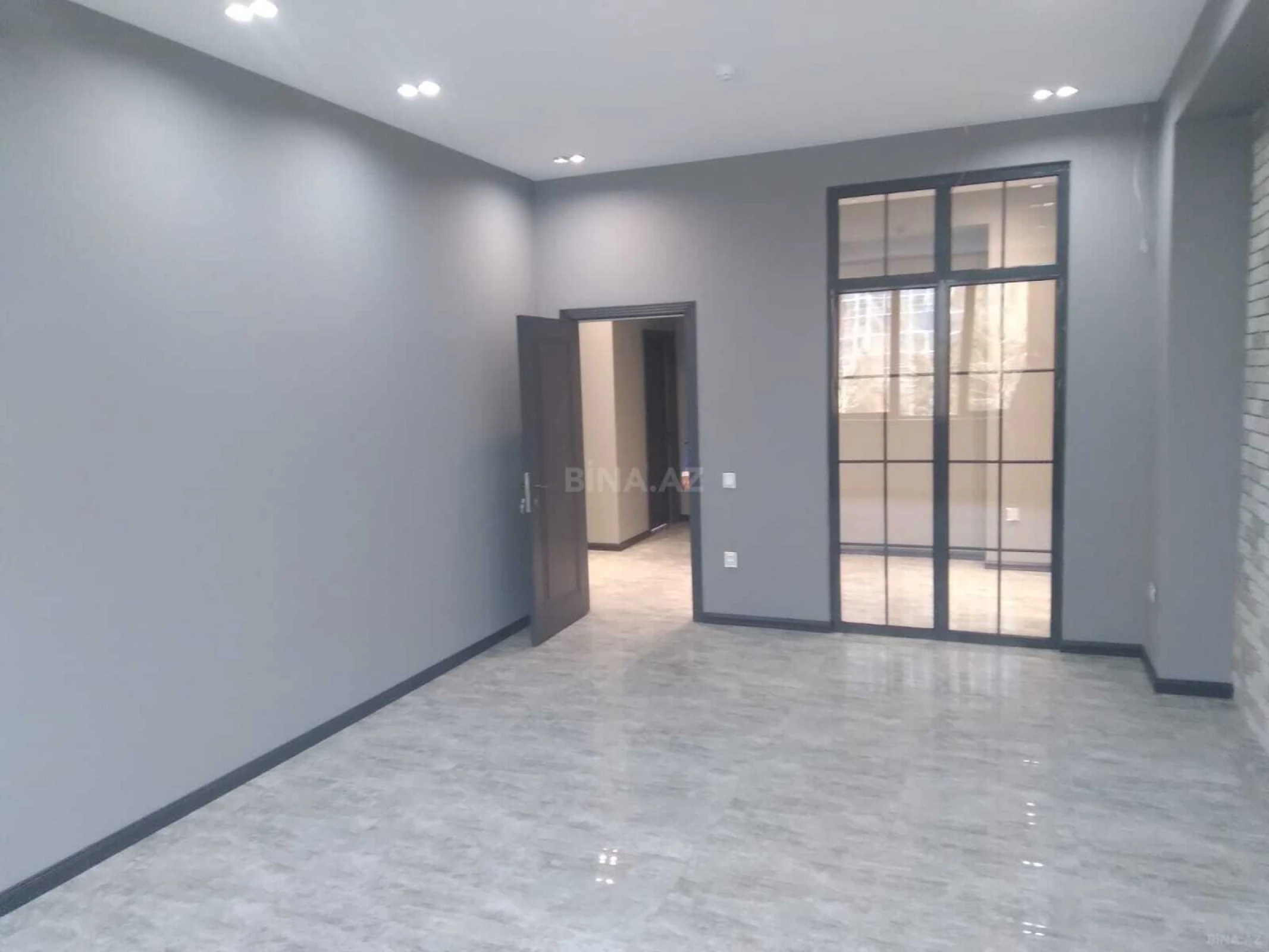 Kirayə verilir 7 otaqlı ofis 216 m²