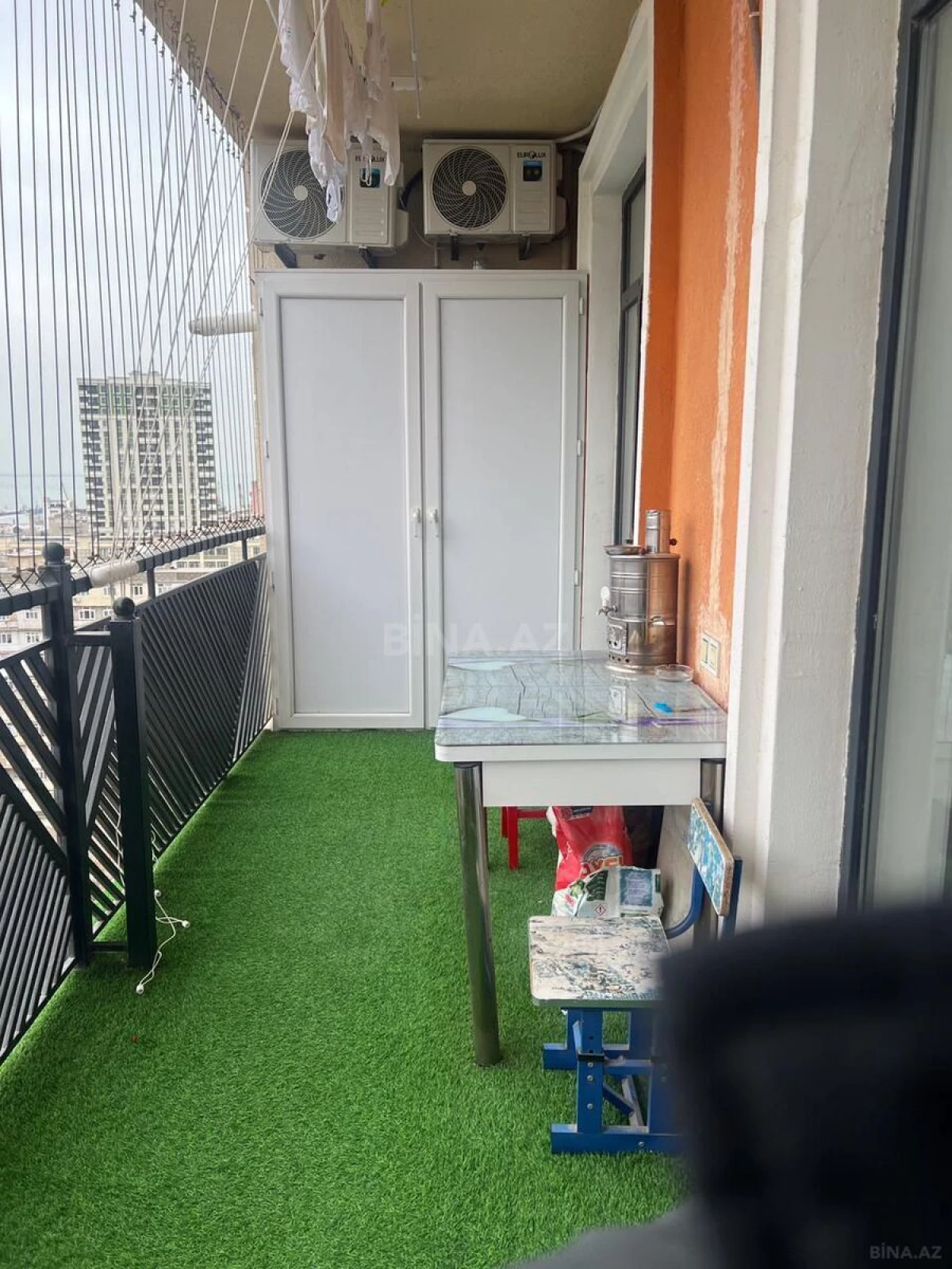 Satılır 3 otaqlı mənzil 98 m²