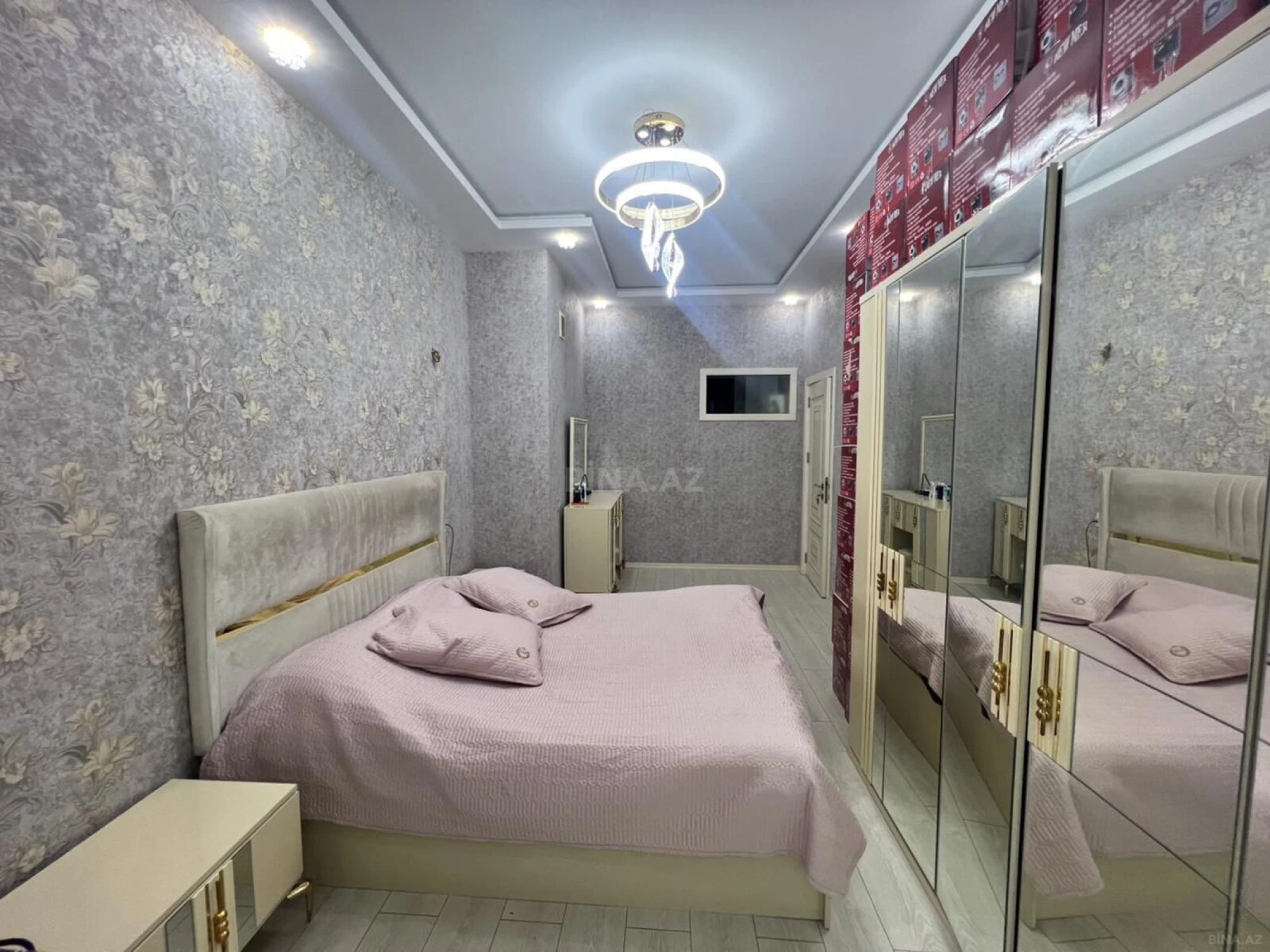 Satılır 3 otaqlı mənzil 98 m²