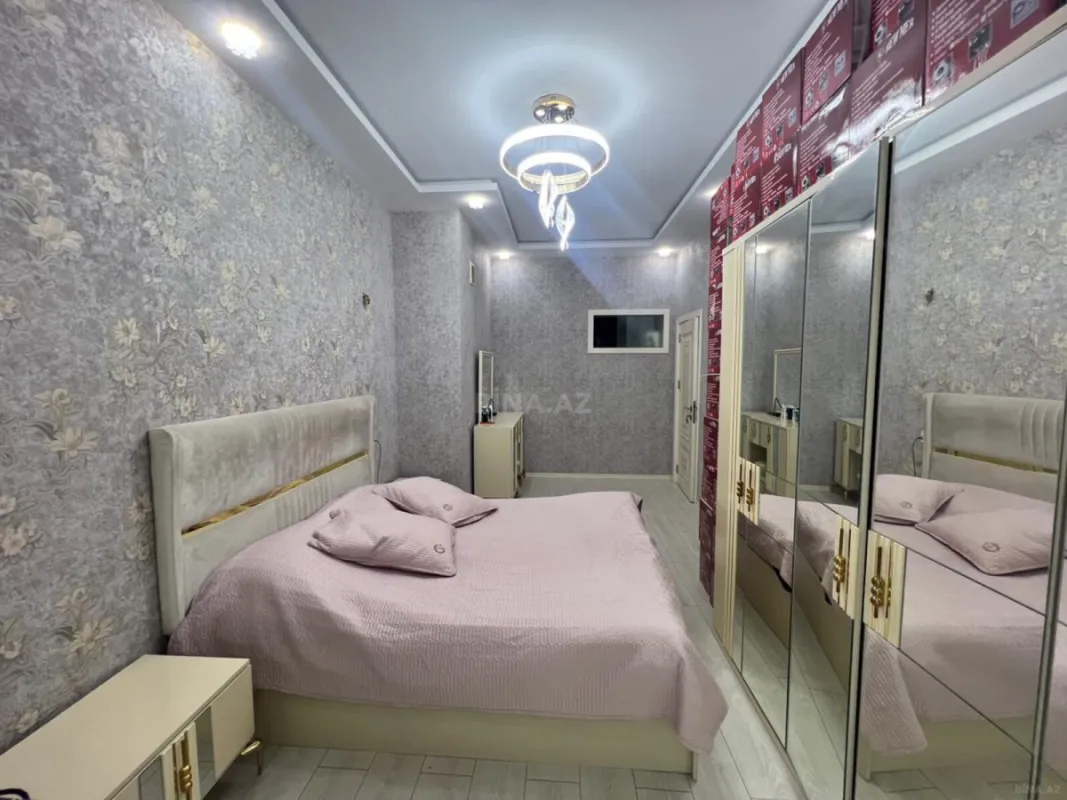 Satılır 3 otaqlı mənzil 98 m²