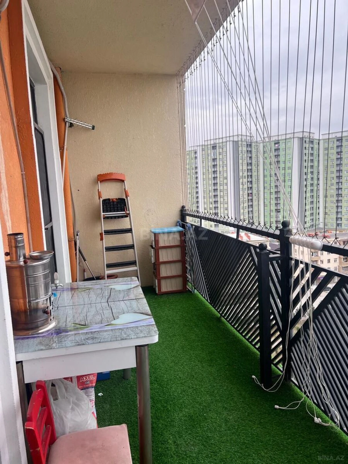 Satılır 3 otaqlı mənzil 98 m²