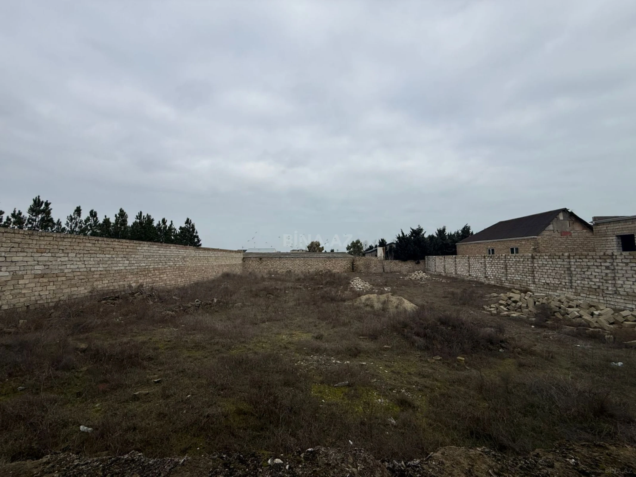 Satılır torpaq sahəsi 12 m²