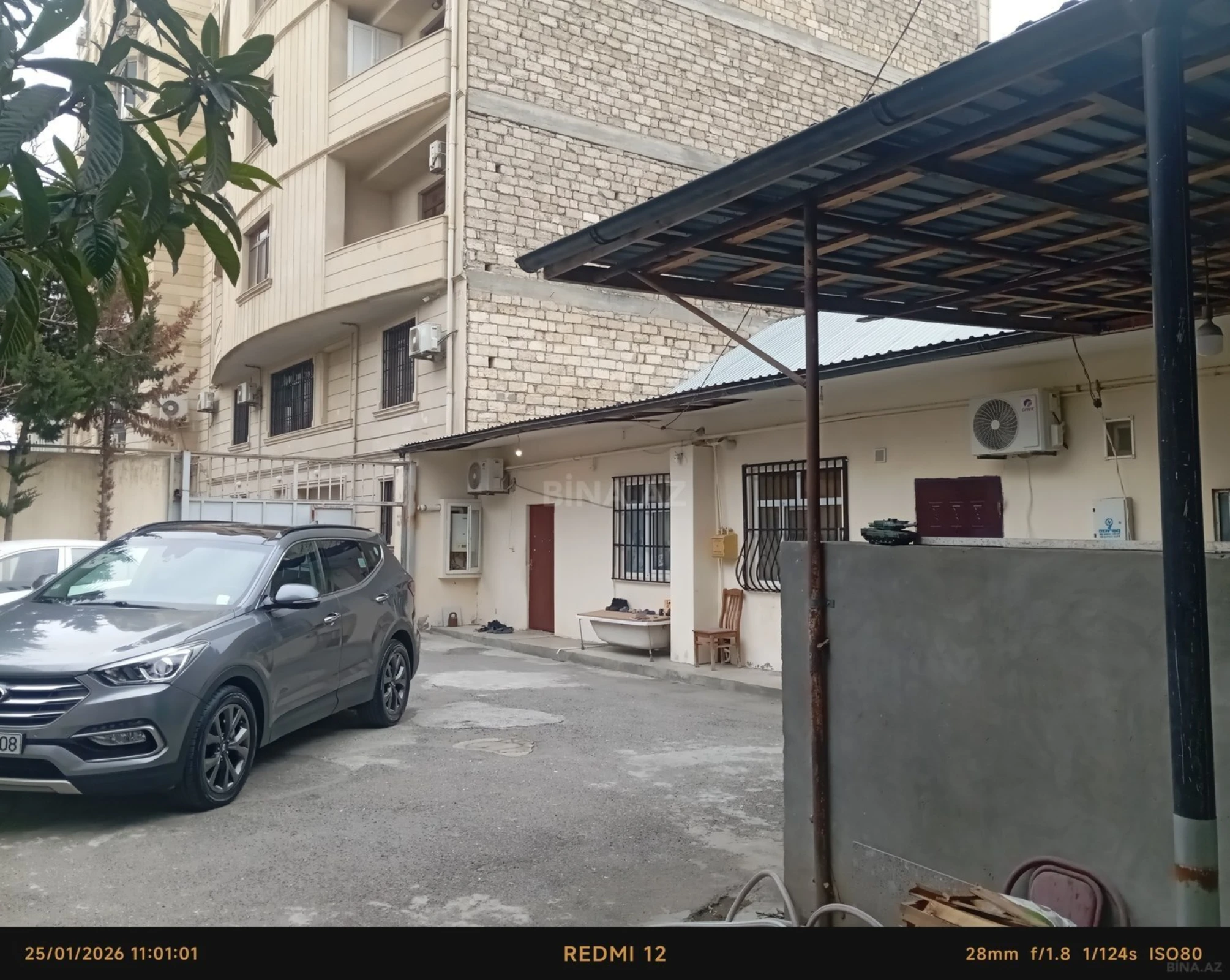 Satılır obyekt 130 m²