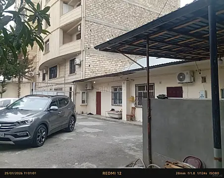 Satılır obyekt 130 m²