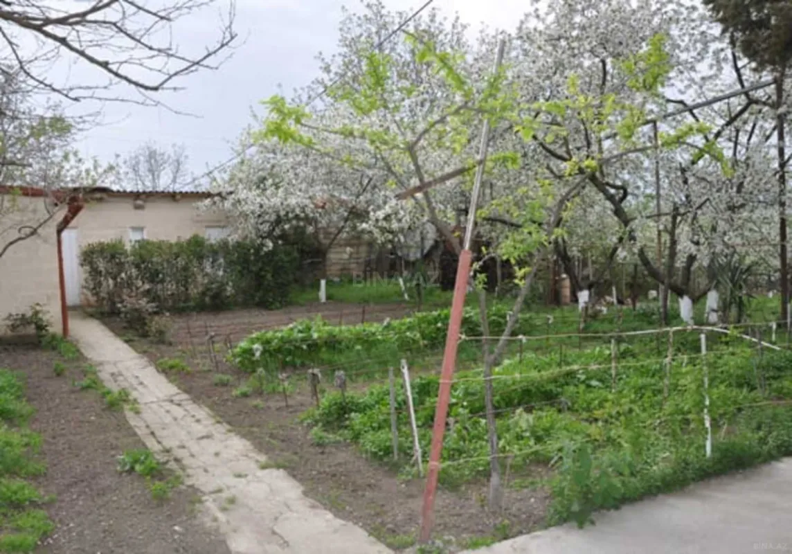 Satılır 6 otaqlı həyət evi 120 m²