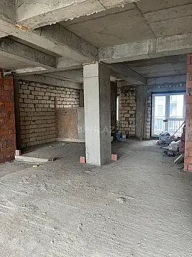 Satılır 3 otaqlı mənzil 141 m²