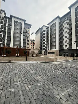 Satılır 3 otaqlı mənzil 141 m²