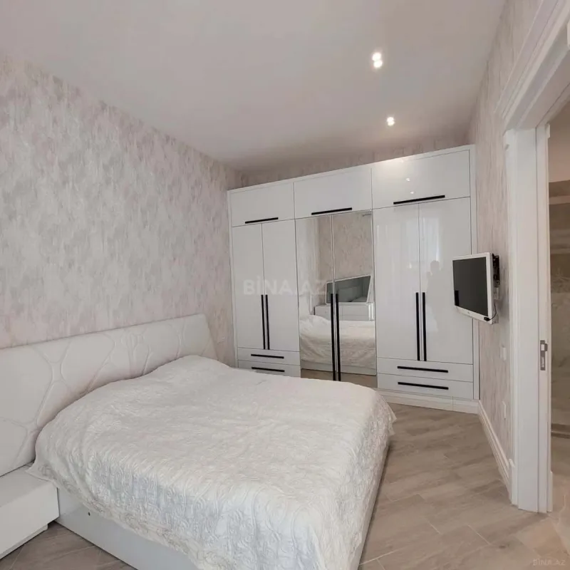 Kirayə verilir 4 otaqlı həyət evi 400 m²