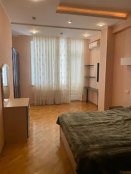 Satılır 3 otaqlı mənzil 105 m²
