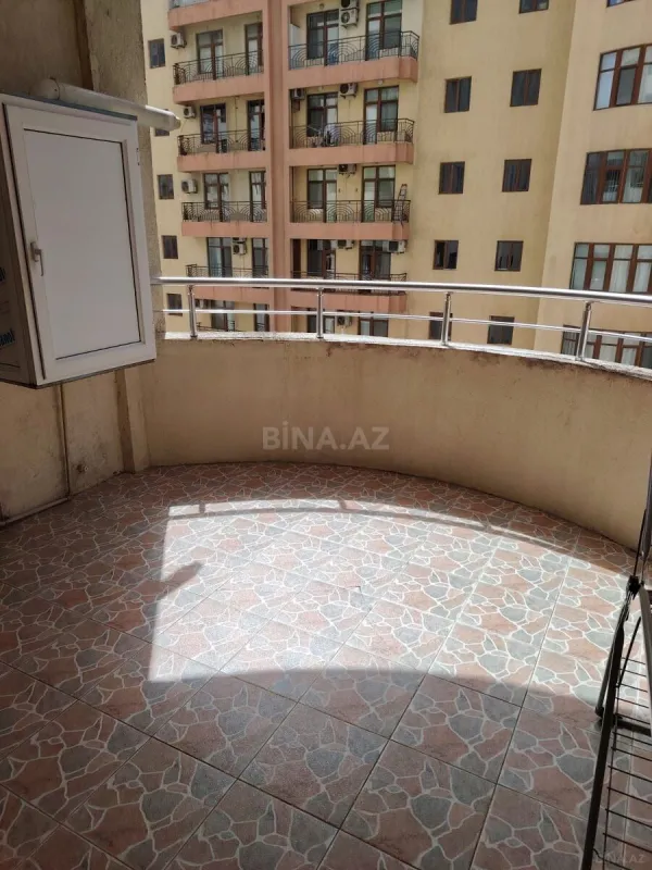 Satılır 3 otaqlı mənzil 105 m²