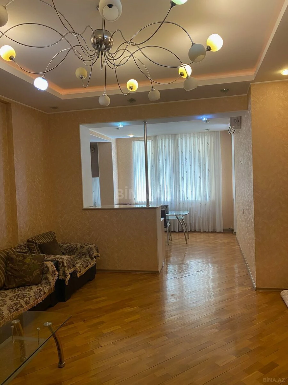 Satılır 3 otaqlı mənzil 105 m²
