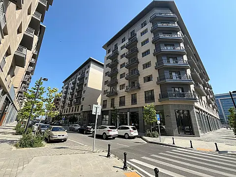 Satılır 3 otaqlı mənzil 145 m² — Bakı 3 otaq 145.00 m²