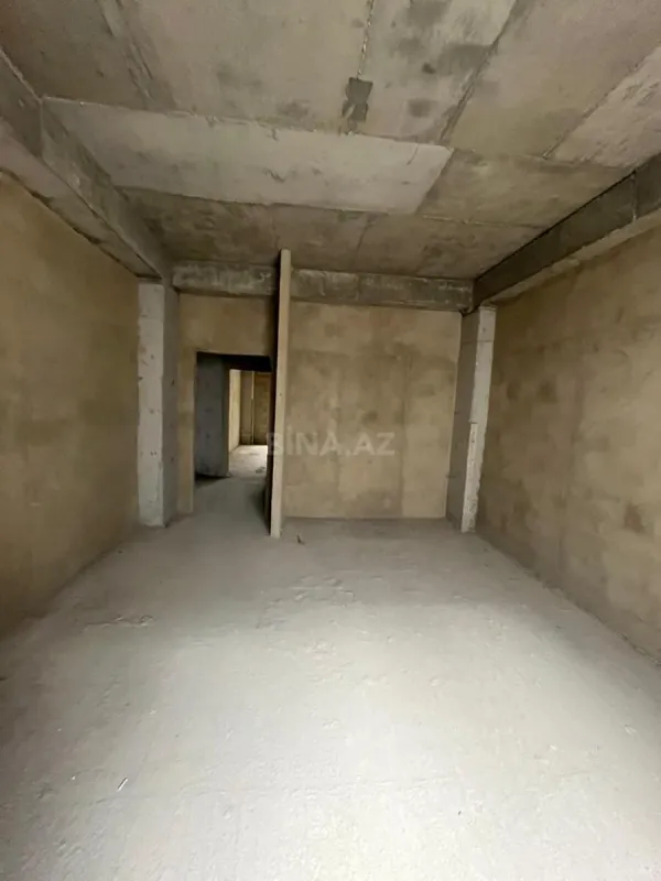 Satılır 3 otaqlı mənzil 145 m²