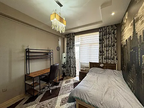 Satılır 3 otaqlı mənzil 120 m²