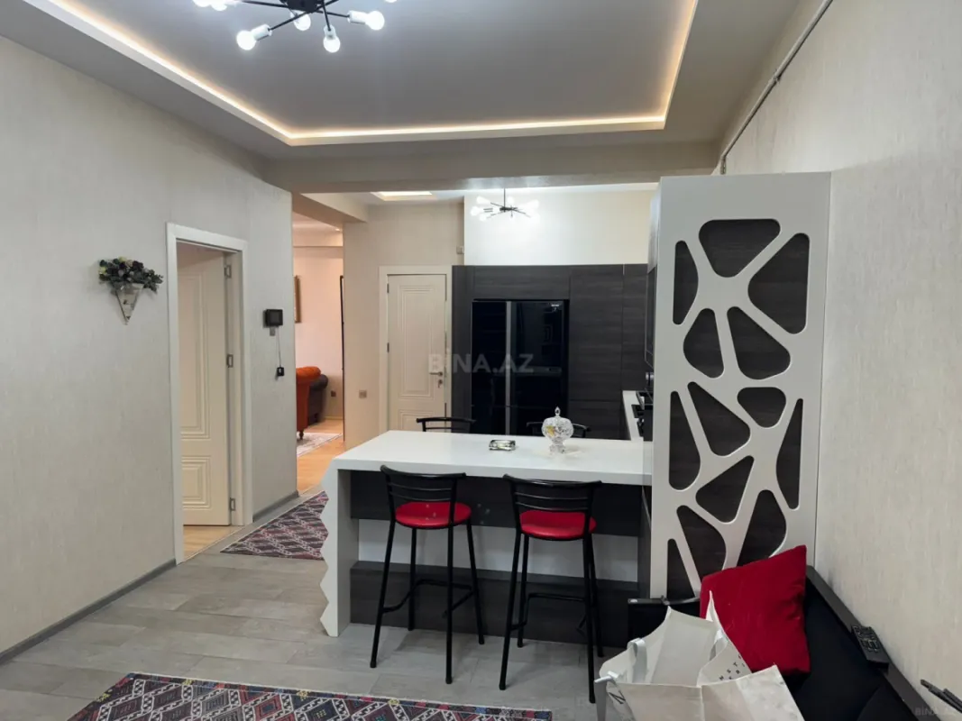 Satılır 3 otaqlı mənzil 120 m²