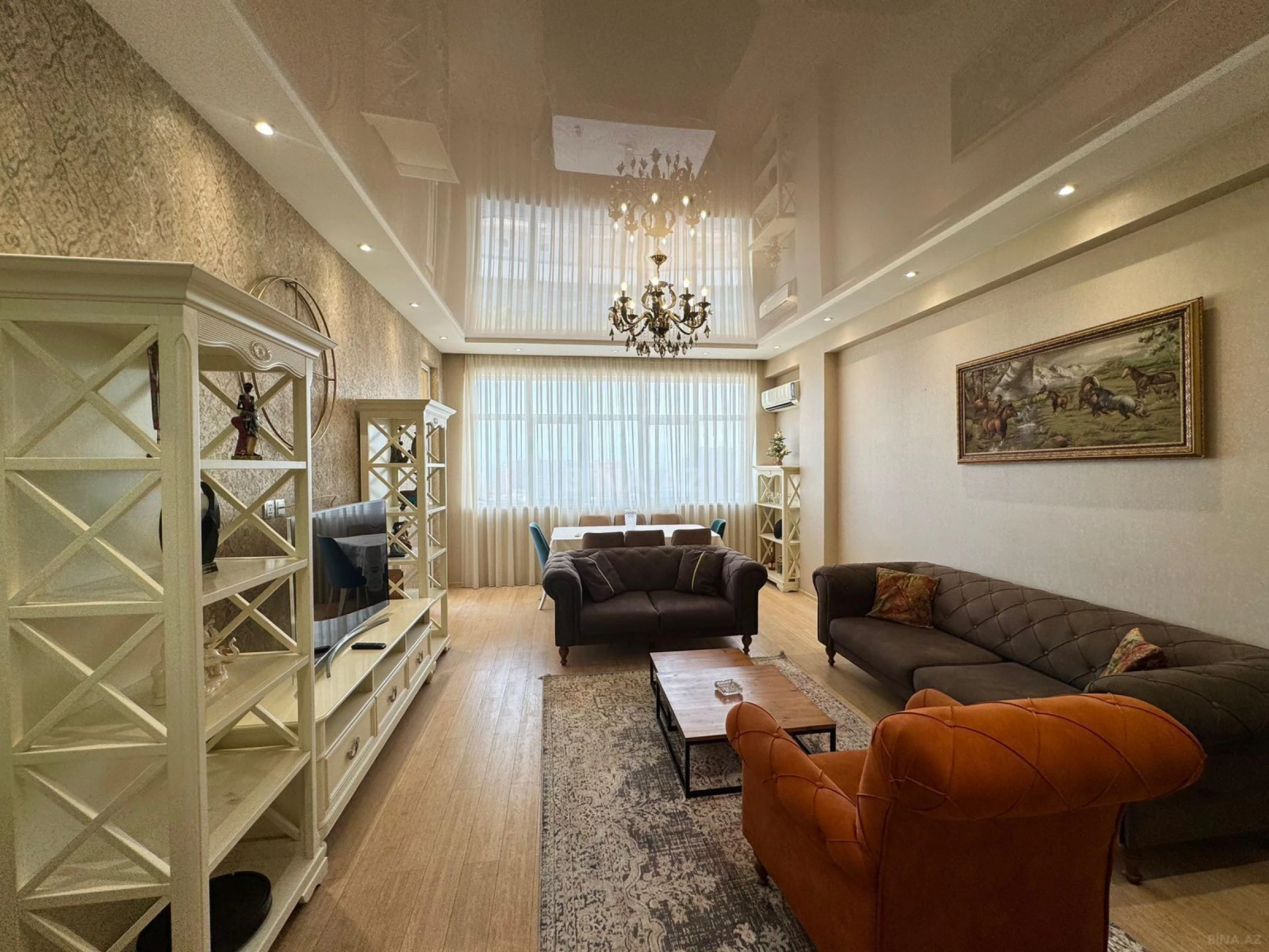 Satılır 3 otaqlı mənzil 120 m²