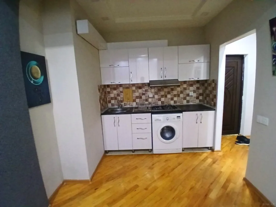 Kirayə verilir 2 otaqlı mənzil 74 m²