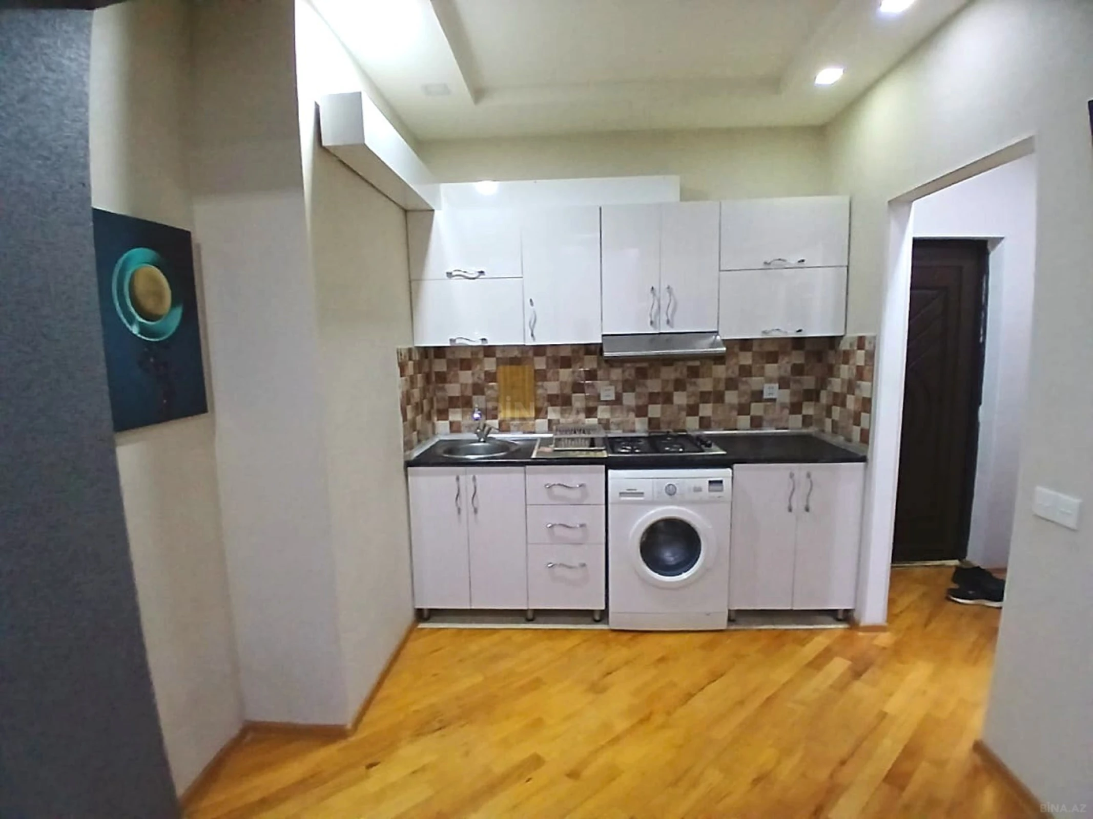 Kirayə verilir 2 otaqlı mənzil 74 m²